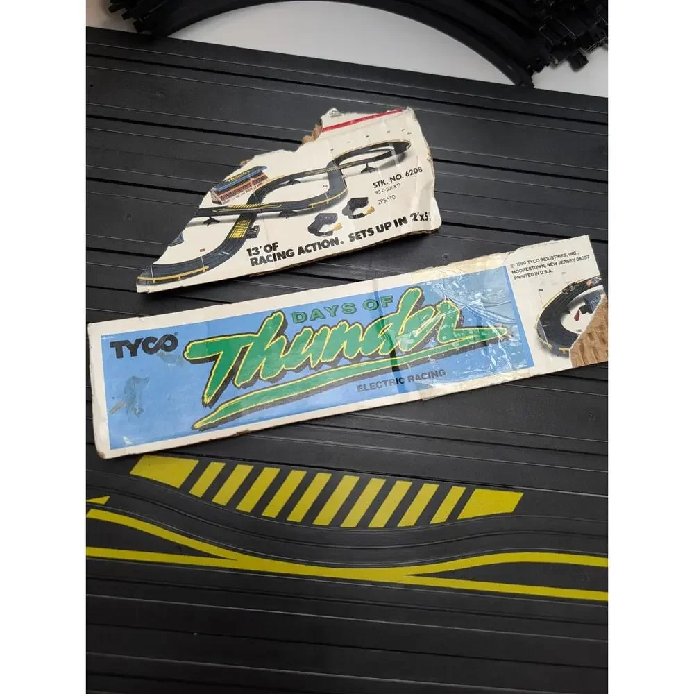 Tyco 6208 Days of Thunder Slot Car Track Parts Terminal Squeeze Straight *Read*